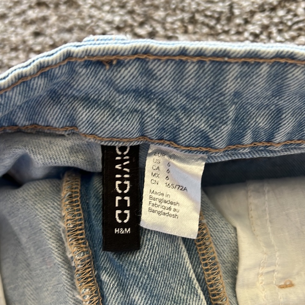 denim shorts - Picture 3 of 3